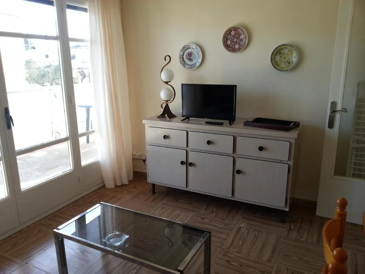 Apartment With Community Pool For 4 People L'Escala Spain