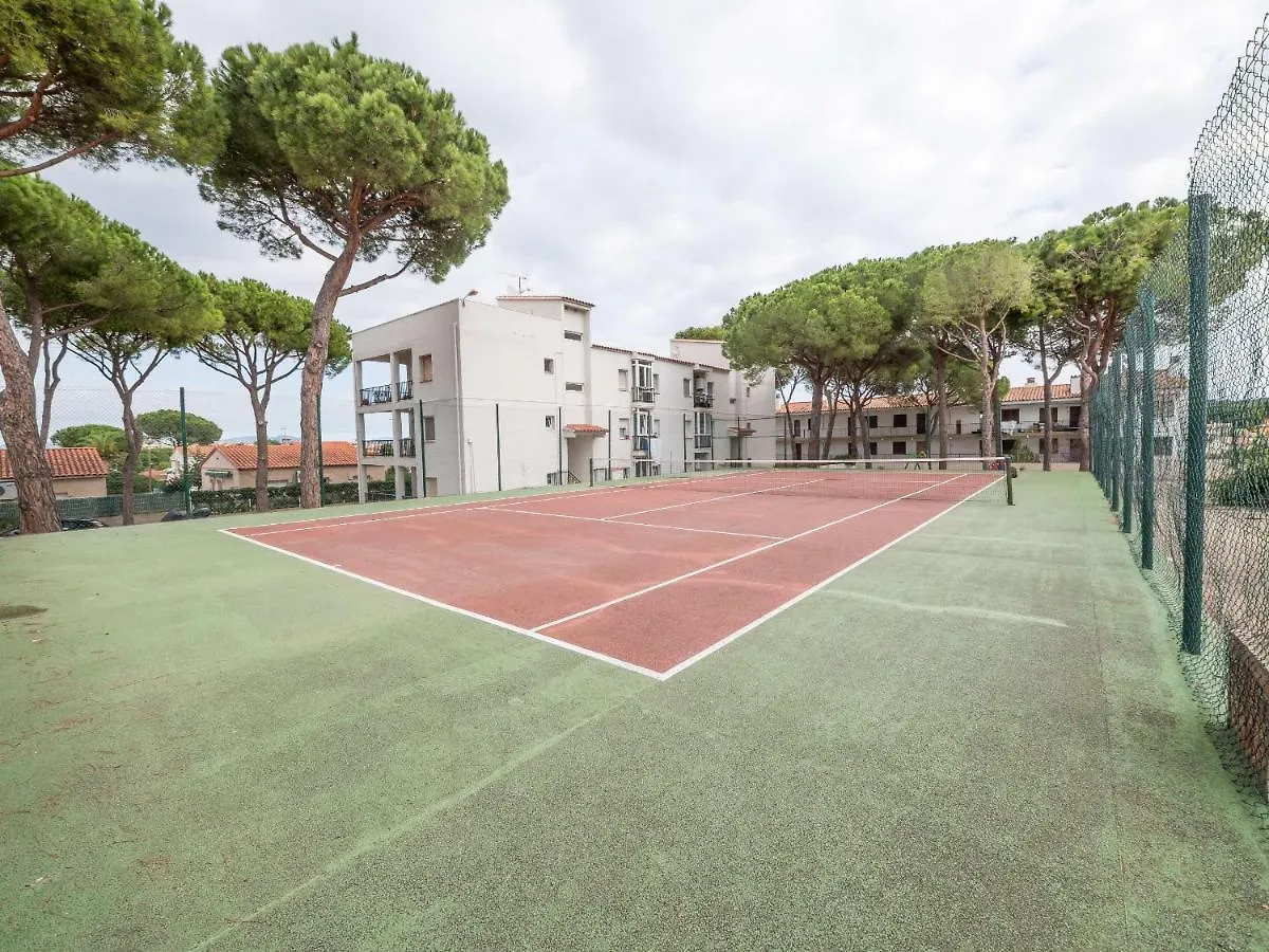 Apartment With Community Pool For 4 People L'Escala Spain